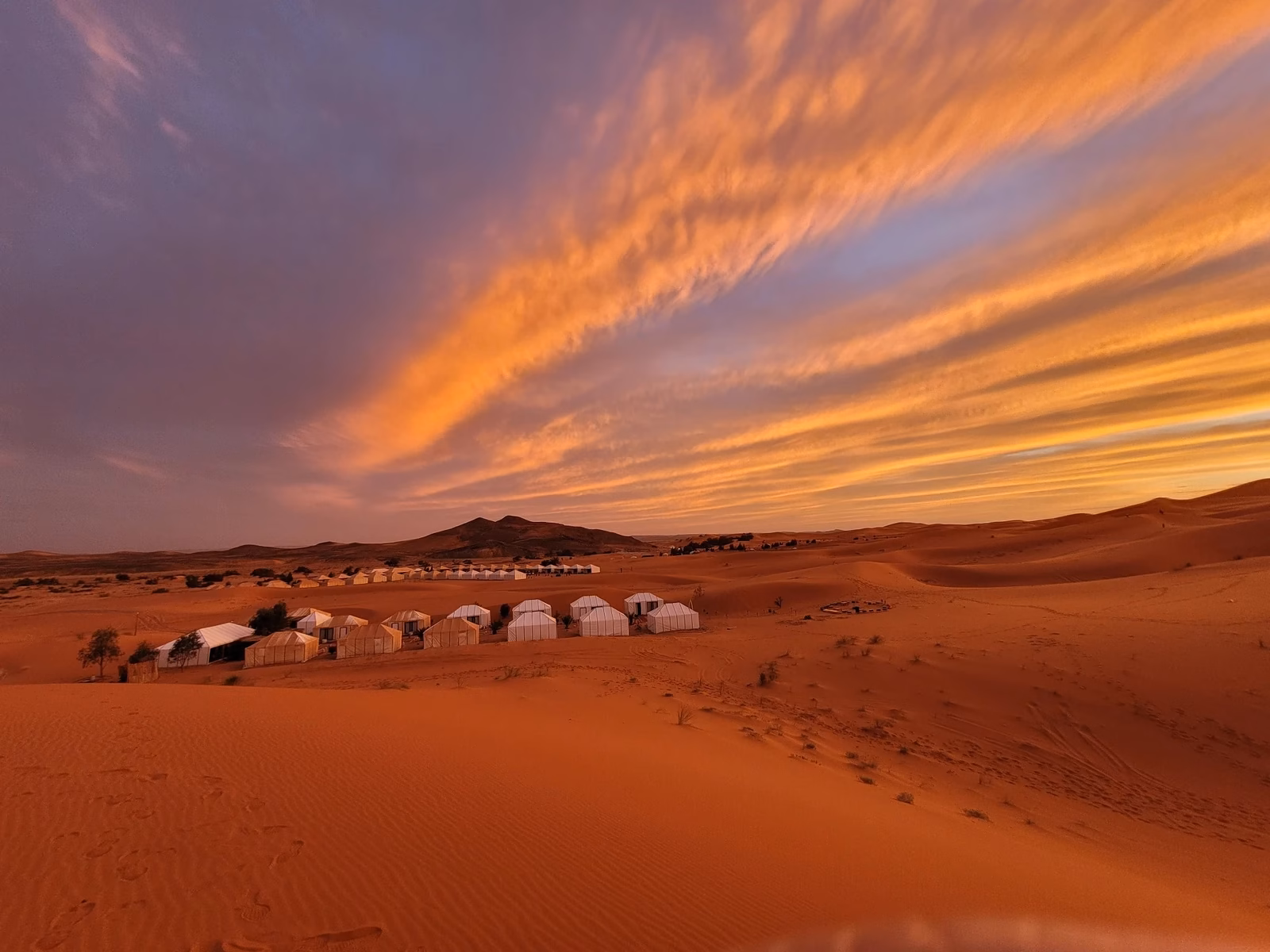 Golden sand dunes of Erg Chebbi near Merzouga, Morocco